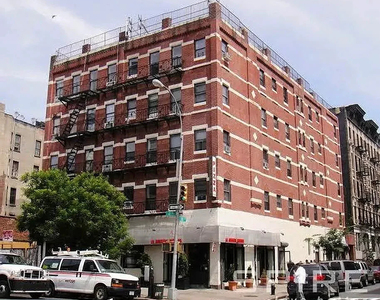 301 East 110th Street - Photo Thumbnail 15