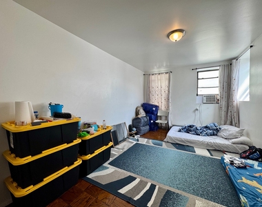301 East 110th Street - Photo Thumbnail 11