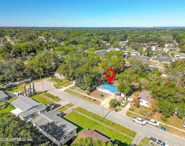 7219 Stonehurst Road N - Photo Thumbnail 17