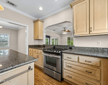 3643 Herschel Street - Photo Thumbnail 11
