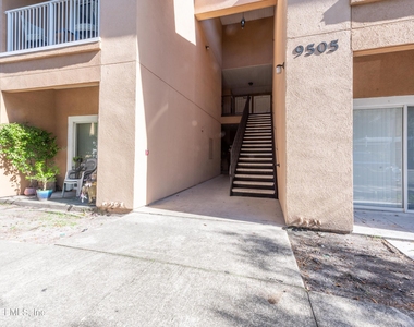 9505 Armelle Way - Photo Thumbnail 1