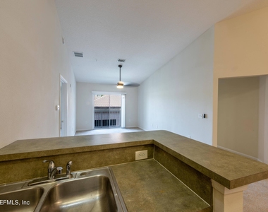 9505 Armelle Way - Photo Thumbnail 12