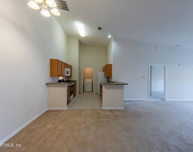 9505 Armelle Way - Photo Thumbnail 5