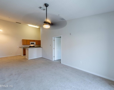 9505 Armelle Way - Photo Thumbnail 19