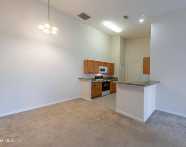 9505 Armelle Way - Photo Thumbnail 15