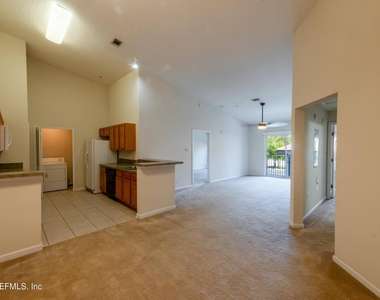 9505 Armelle Way - Photo Thumbnail 6
