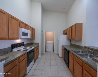 9505 Armelle Way - Photo Thumbnail 8