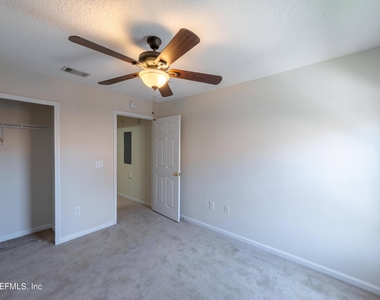 9505 Armelle Way - Photo Thumbnail 32