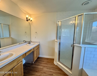12288 Harbor Winds Drive N - Photo Thumbnail 13