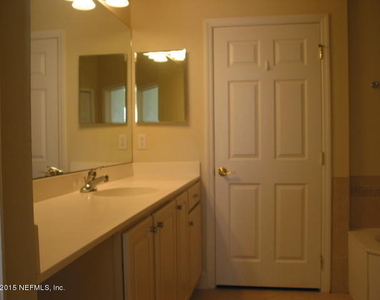 539 Hedgewood Drive - Photo Thumbnail 10