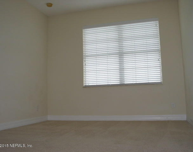 539 Hedgewood Drive - Photo Thumbnail 17