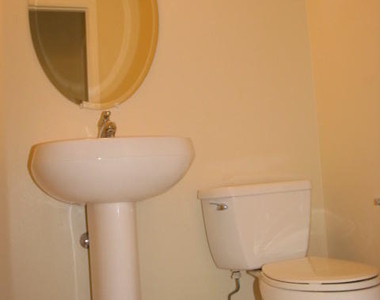 539 Hedgewood Drive - Photo Thumbnail 8
