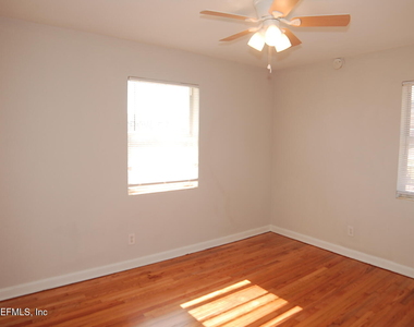 2947 W 45th Street - Photo Thumbnail 5
