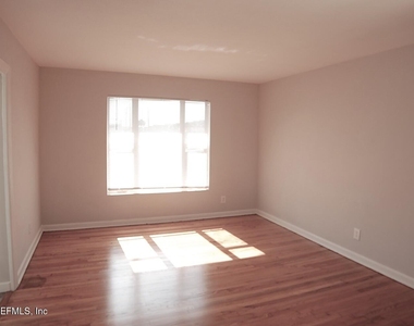 2947 W 45th Street - Photo Thumbnail 2