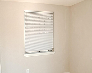 2947 W 45th Street - Photo Thumbnail 14