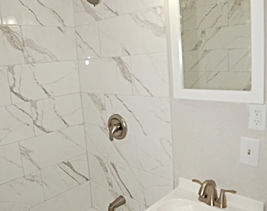 2947 W 45th Street - Photo Thumbnail 6
