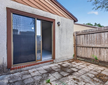 1964 Oak Twist Ct Court - Photo Thumbnail 32
