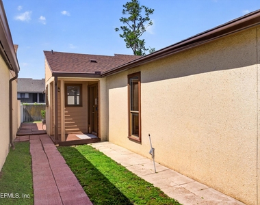 1964 Oak Twist Ct Court - Photo Thumbnail 2