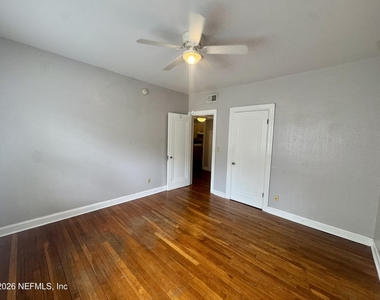 2504 Park Street - Photo Thumbnail 6