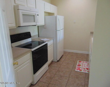 7990 Baymeadows Road E - Photo Thumbnail 2