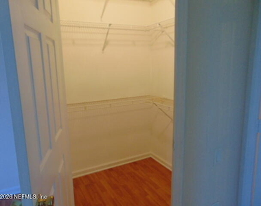 7990 Baymeadows Road E - Photo Thumbnail 9