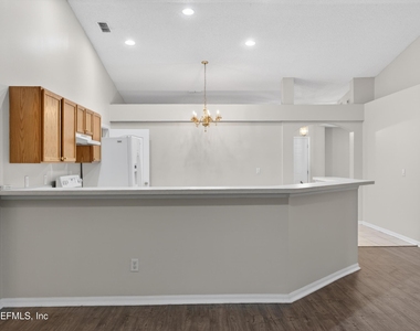 1648 Glen Laurel Drive - Photo Thumbnail 9
