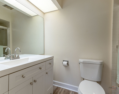 3004 Roberts Drive - Photo Thumbnail 21