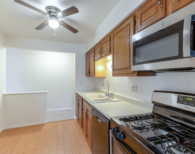 3004 Roberts Drive - Photo Thumbnail 17