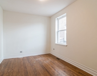 4244 W Wrightwood Avenue - Photo Thumbnail 6