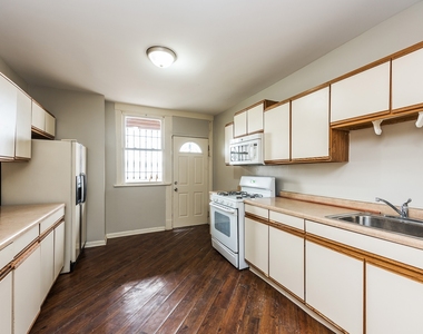 4244 W Wrightwood Avenue - Photo Thumbnail 2