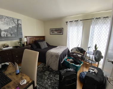 1653 N Halsted Street - Photo Thumbnail 2