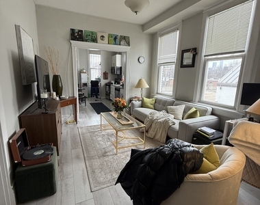 1653 N Halsted Street - Photo Thumbnail 3