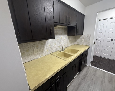 2300 N Harlem Avenue - Photo Thumbnail 30