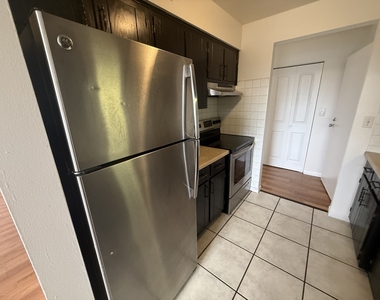 2300 N Harlem Avenue - Photo Thumbnail 9