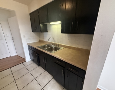 2300 N Harlem Avenue - Photo Thumbnail 8