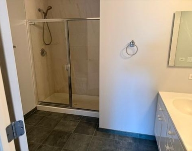 1201 W Adams Street - Photo Thumbnail 6