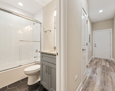 6534 S Maryland Avenue - Photo Thumbnail 10