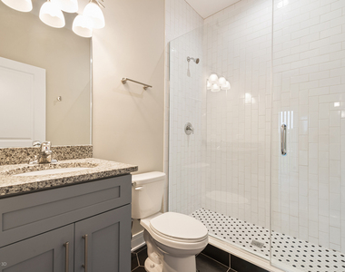 6534 S Maryland Avenue - Photo Thumbnail 7