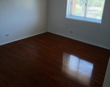 3223 W Parkway Drive - Photo Thumbnail 15