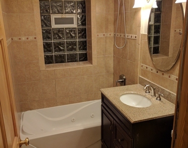 5147 W Cullom Avenue - Photo Thumbnail 4