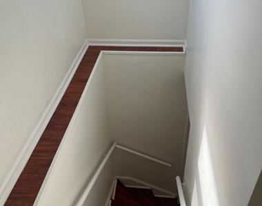 1715 E 70th Street - Photo Thumbnail 4
