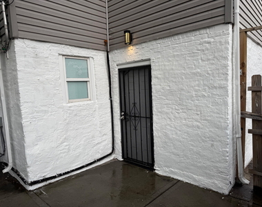 1715 E 70th Street - Photo Thumbnail 13