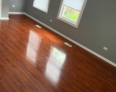 1715 E 70th Street - Photo Thumbnail 12