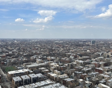 1660 N Lasalle Drive - Photo Thumbnail 7