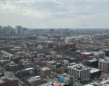 1660 N Lasalle Drive - Photo Thumbnail 6