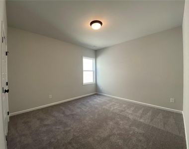 5037 Silver Fox Trail - Photo Thumbnail 26