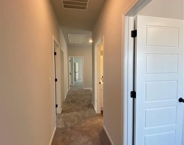 5037 Silver Fox Trail - Photo Thumbnail 32