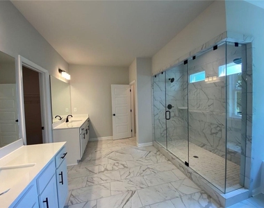 5037 Silver Fox Trail - Photo Thumbnail 23