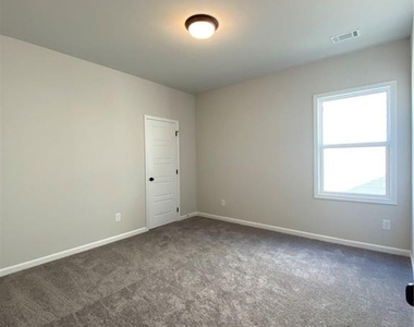 5037 Silver Fox Trail - Photo Thumbnail 27