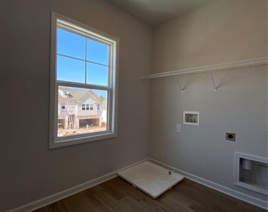 5037 Silver Fox Trail - Photo Thumbnail 31